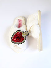 Load image into Gallery viewer, Queen of Hearts Cream Slippers
