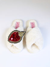 Load image into Gallery viewer, Queen of Hearts Cream Slippers
